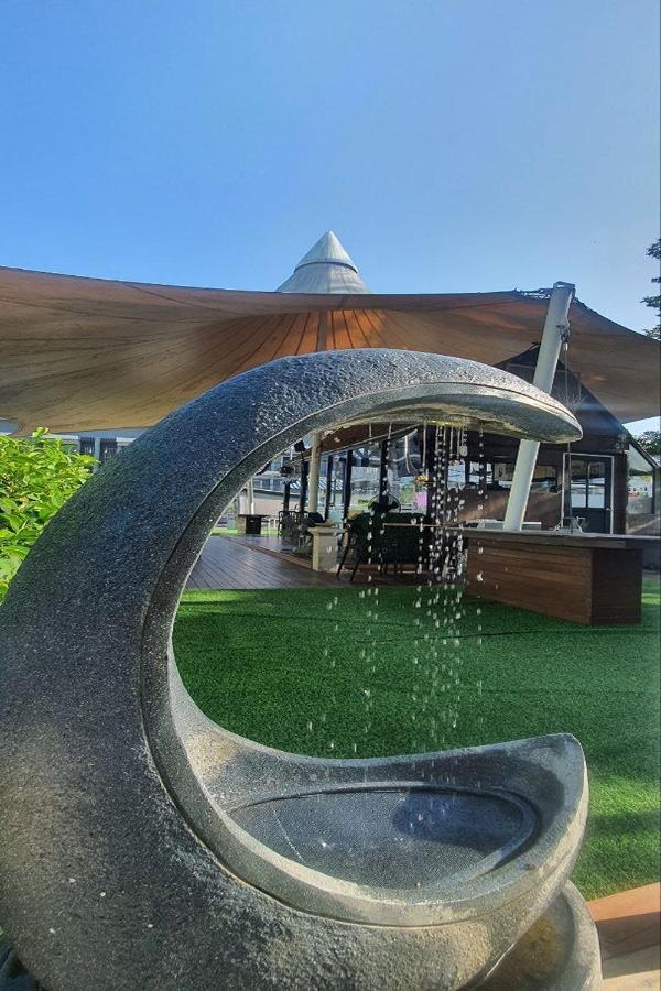 Nora Bukit Hotel Phuket Luaran gambar
